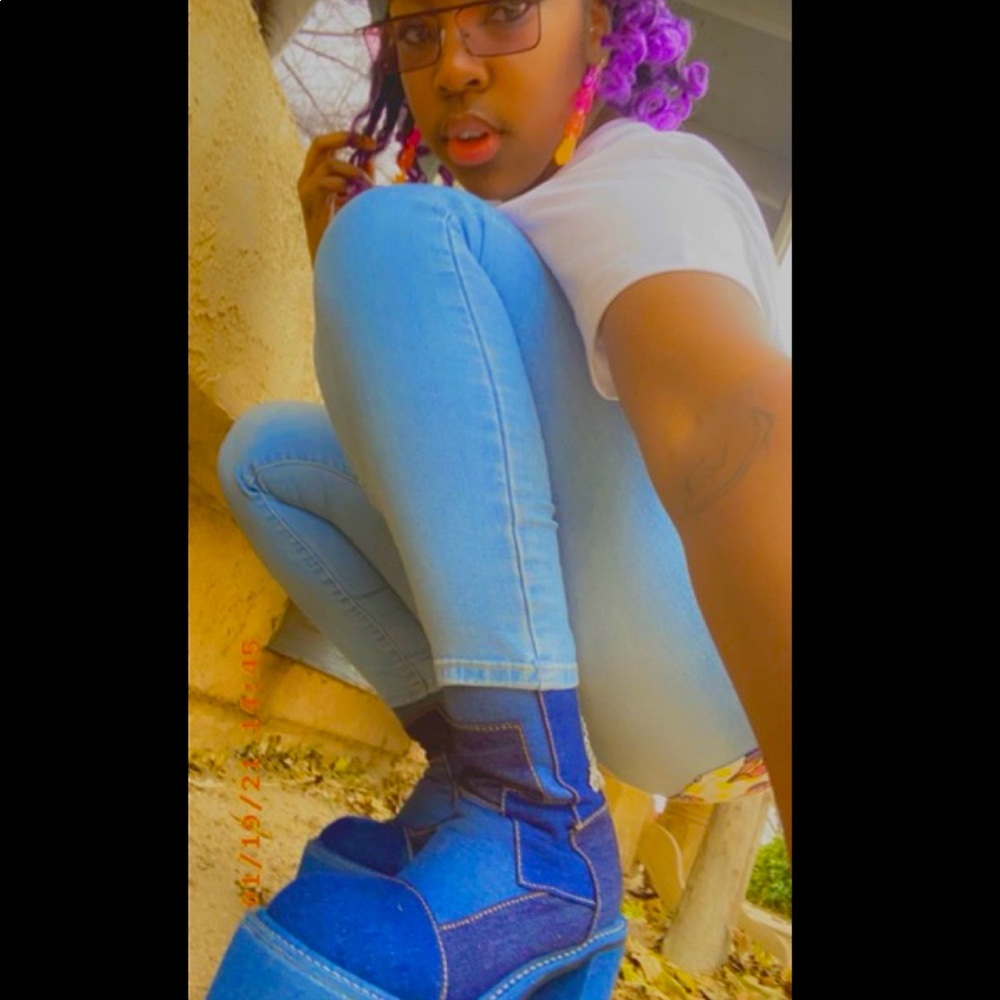 Meet your Posher, Jayda